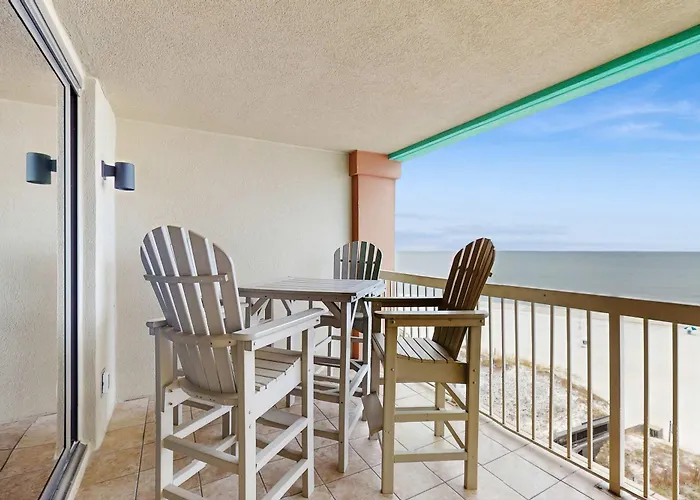 Holiday home Beachfront With Private Balcony Shared Pool And Hot Tub