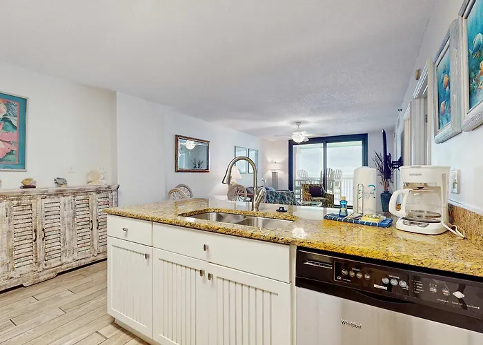 Beachfront With Private Balcony Shared Pool And Hot Tub Holiday home *